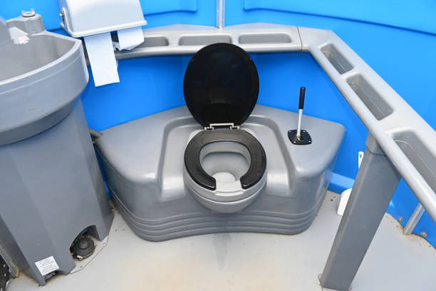 Best Portable restroom trailer rental  in North Richmond, CA